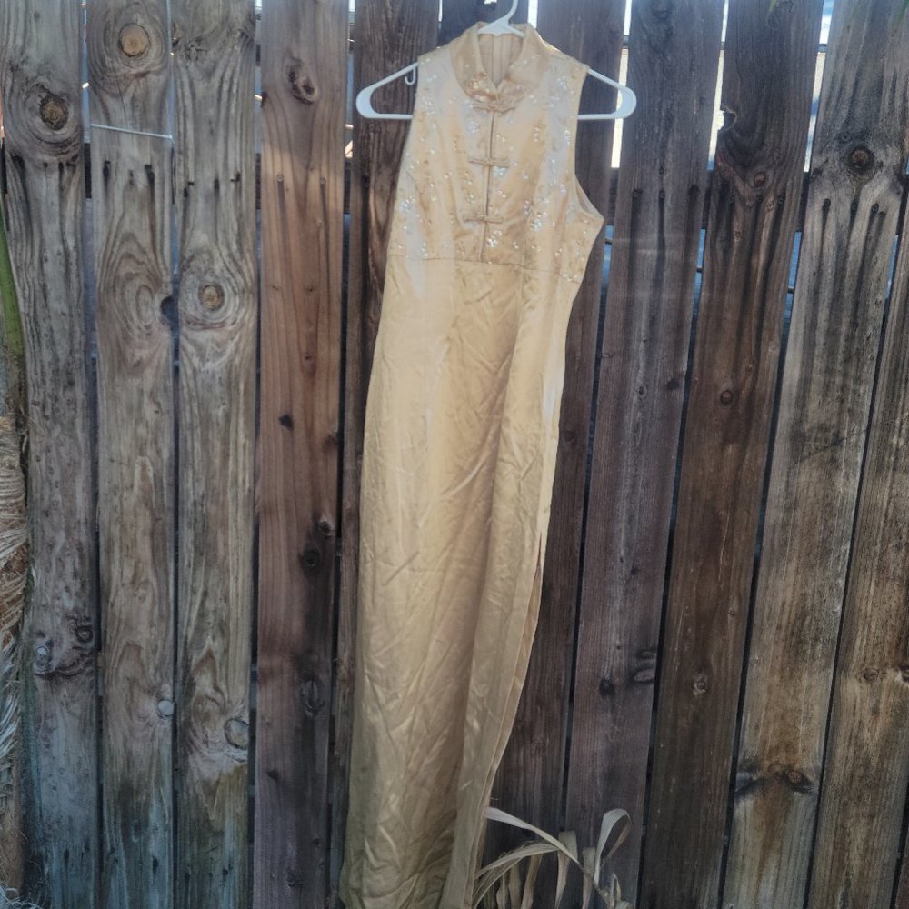 Vintage Zum Zum Asian gown